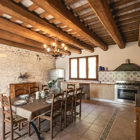 Villa Amazhome - Le 12 Querce Castel di Mezzo